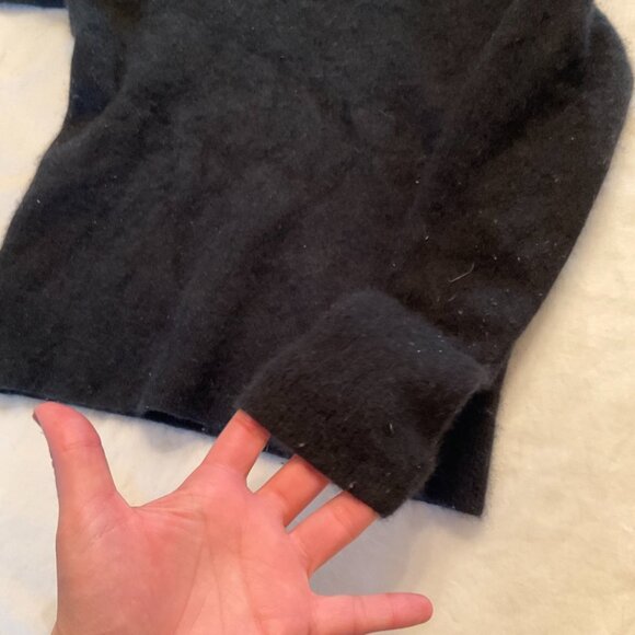 Quince 100% Cashmere XS Sweater Black - Picture 4 of 9